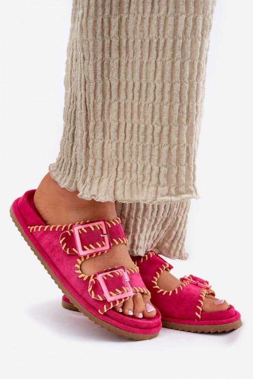 Pantoufles pour femmes avec boucles I Ozdobnym Obszyciem couleur rose Visley