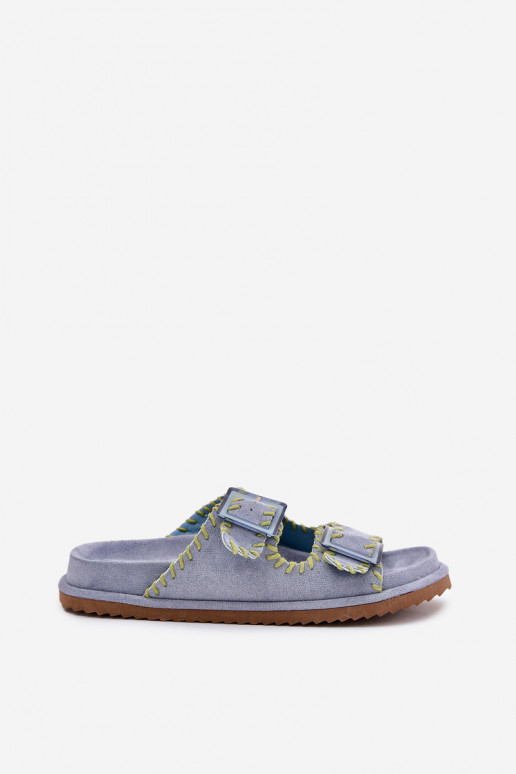 Pantoufles pour femmes avec boucles I Ozdobnym Obszyciem couleur bleue Visley