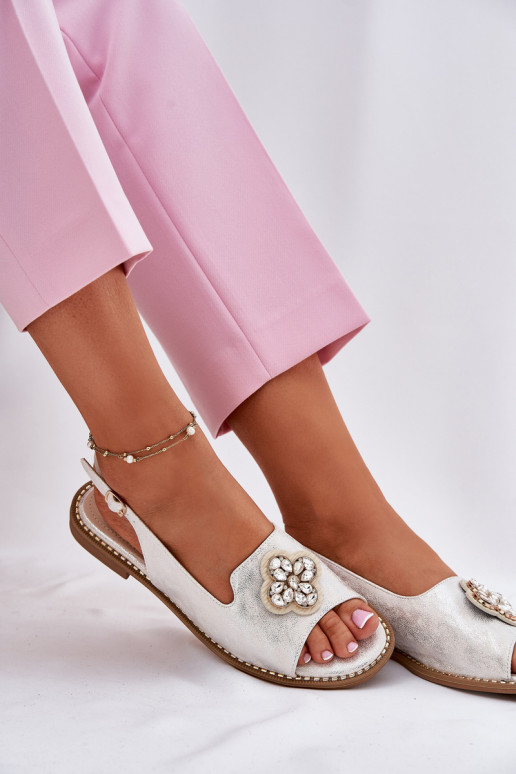 Sandales pour femmes avec des talons larges Avec des décorations Detalem S.Barski KV51-080 couleur argent