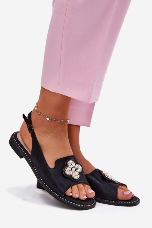 Sandales pour femmes avec des talons larges Avec des décorations Detalem S.Barski KV51-080 couleur noire Sandales pour femmes avec des talons larges Avec des décorations Detalem S.Barski KV51-080 couleur noire