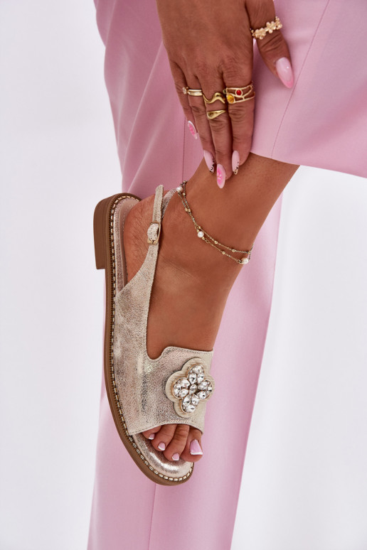 Sandales pour femmes avec des talons larges Avec des décorations Detalem S.Barski KV51-080 couleur dorée