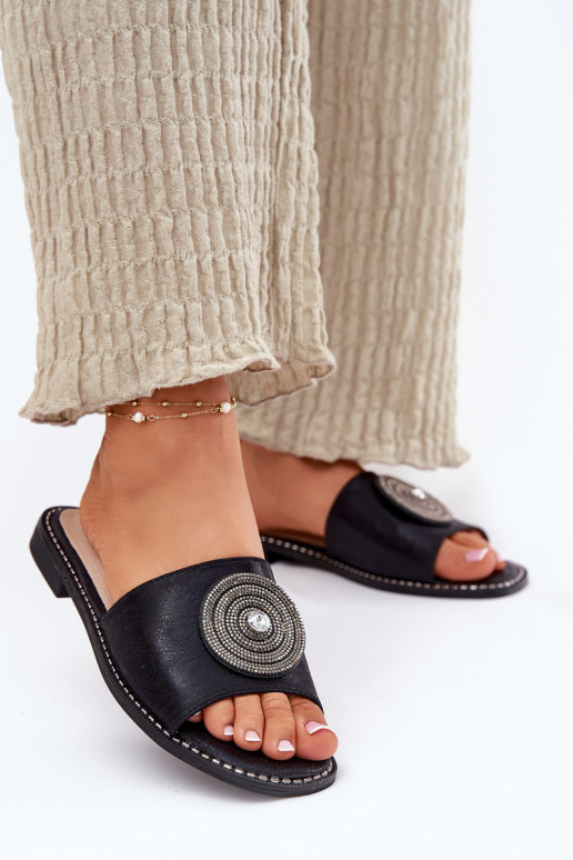 Pantoufles pour femmes avec des talons larges avec des ornements S.Barski KV51-013 couleur noire