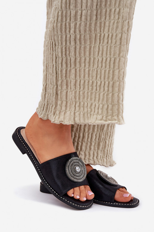 Pantoufles pour femmes avec des talons larges avec des ornements S.Barski KV51-013 couleur noire