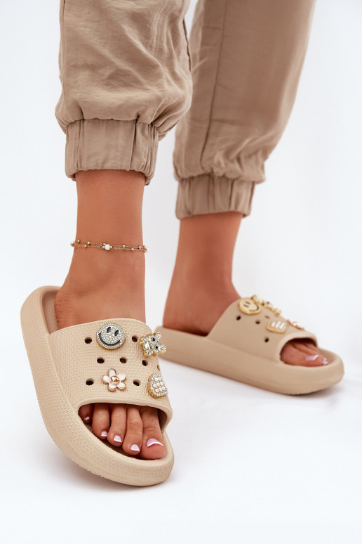 Pantoufles pour femmes Pantoufles légères Z Przypinkami Vinceza 76055 beige