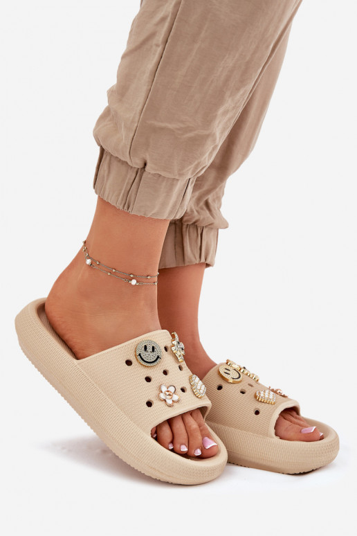 Pantoufles pour femmes Pantoufles légères Z Przypinkami Vinceza 76055 beige