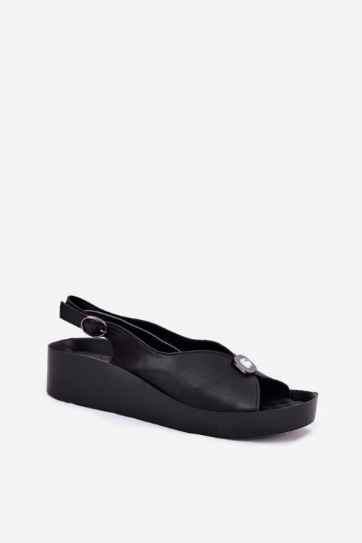 Sandales pour femmes Féminin Sur un coin et plateforme S.Barski KV51-020 couleur noire