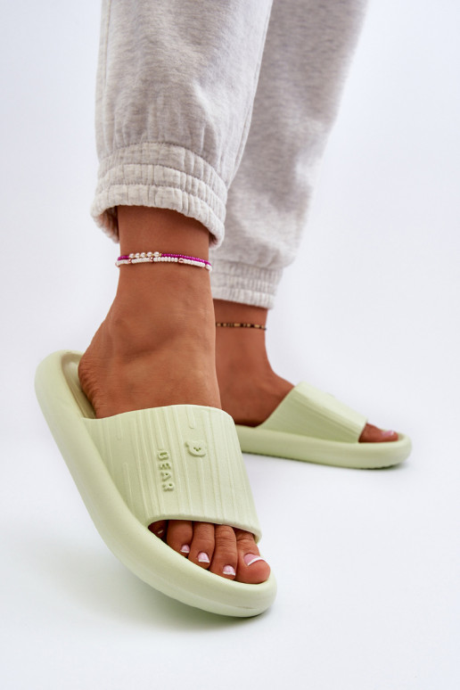 Chaussons Pantoufles légères Féminin  couleur verte Fenicva Chaussons Pantoufles légères Féminin  couleur verte Fenicva