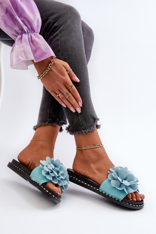 Pantoufles pour femmes Ozdobione avec des motifs florauxami couleur bleue Cellanen