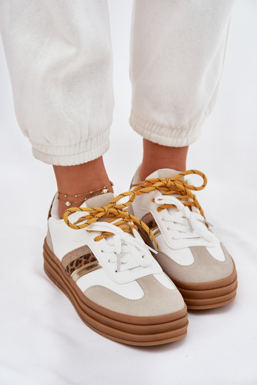 Chaussures modèle baskets Féminin avec une plateforme Z PodÀójnym Laçagem avec des motifs en fourrure de léopard couleur blanche