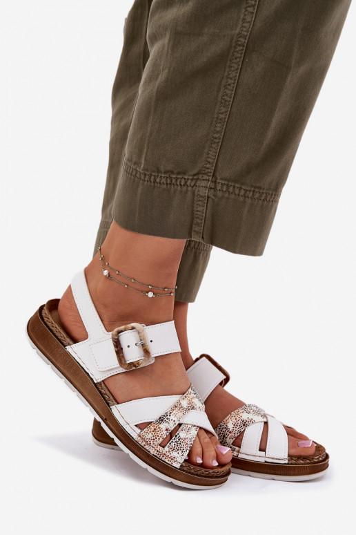 Sandales pour femmes avec boucles Inblu GS000056 couleur blanche Sandales pour femmes avec boucles Inblu GS000056 couleur blanche