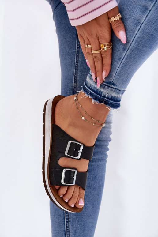 Pantoufles pour femmes avec boucles Inblu CP000042 couleur noire Pantoufles pour femmes avec boucles Inblu CP000042 couleur noire