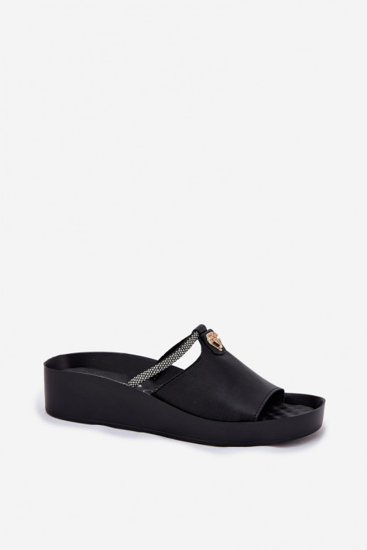 Peau Féminin Chaussons avec des talons décorés KV51-034 couleur noire Peau Féminin Chaussons avec des talons décorés KV51-034 couleur noire