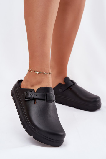 Chaussons légers pour femmes avec sangles et boucles Larinie de couleur noire 2