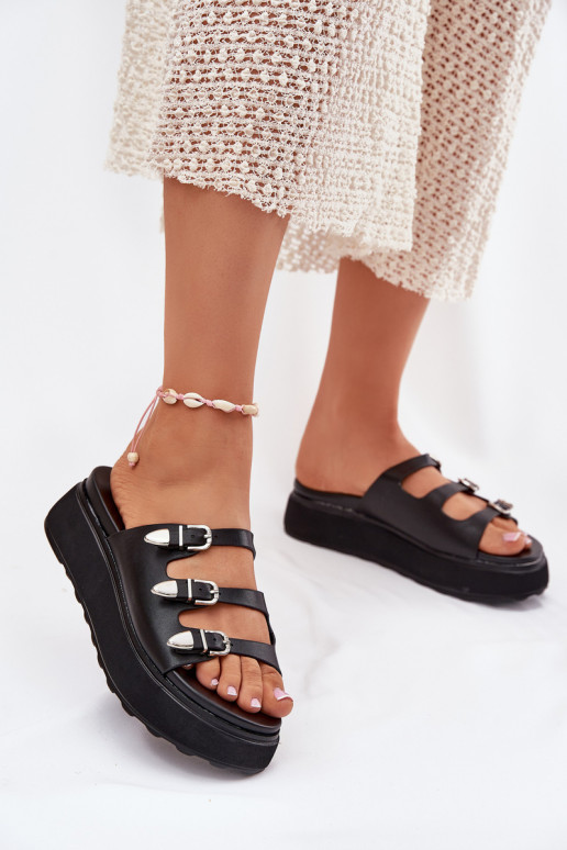 Pantoufles pour femmes avec une plateforme avec des bandes couleur noire Nimiotte Pantoufles pour femmes avec une plateforme avec des bandes couleur noire Nimiotte