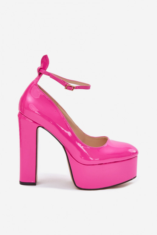 avec effet vernis Chaussures Dans un poste élevé et plateforme couleur rose Nianka avec effet vernis Chaussures Dans un poste élevé et plateforme couleur rose Nianka