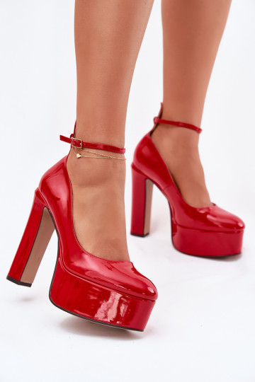 avec effet vernis Chaussures Dans un poste élevé et plateforme couleur rouge Nianka 2