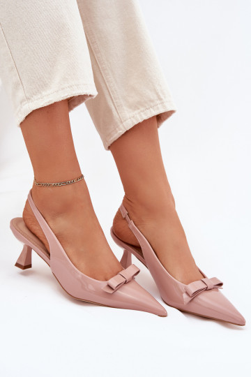avec effet vernis des sandales avec des talons fins avec des rubans Nude Activéylna