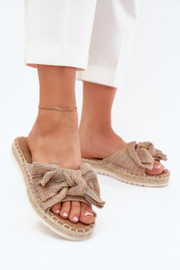 Chaussons pour femmes de différentes couleurs avec plateforme, tressage et nœud « Alpireda » 2