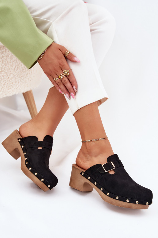 Chaussons Sabots Féminin avec des talons avec boucles couleur noire Veldexina Chaussons Sabots Féminin avec des talons avec boucles couleur noire Veldexina