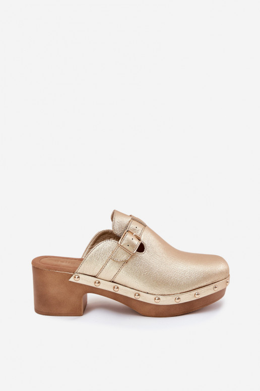 Chaussons Sabots Féminin avec des talons avec boucles couleur dorée Veldexina Chaussons Sabots Féminin avec des talons avec boucles couleur dorée Veldexina