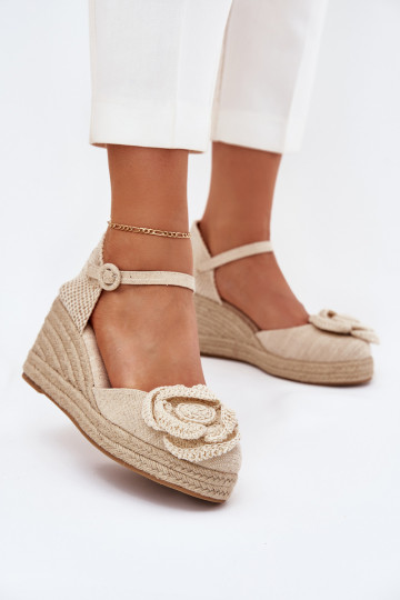 Féminin Sandales à plateforme Avec tresse I SzydełkoÀym Une fleur beige Ismilea