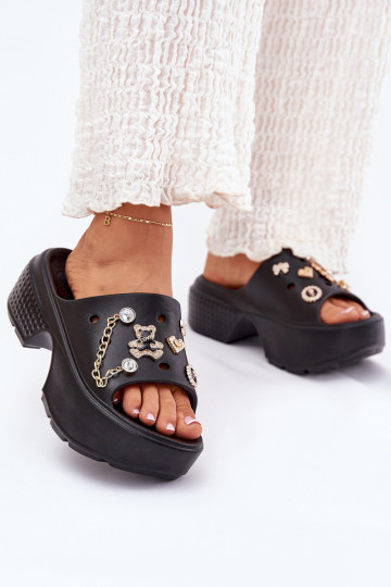 Pantoufles légères Pantoufles pour femmes avec une plateforme Ze couleur doréemi Przypinkami couleur noire Ivoriel