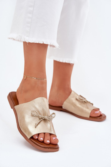 Pantoufles pour femmes avec des talons larges Avec des décorations DANSiązaniem couleur dorée Norela 2