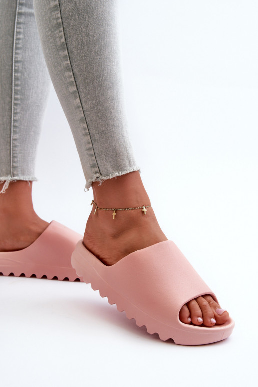 Pantoufles à la mode avec une plateforme couleur rose Estella Pantoufles à la mode avec une plateforme couleur rose Estella