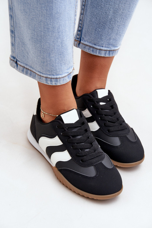 Baskets classiques Féminin en cuir écologique couleur noire Il fautretina Baskets classiques Féminin en cuir écologique couleur noire Il fautretina