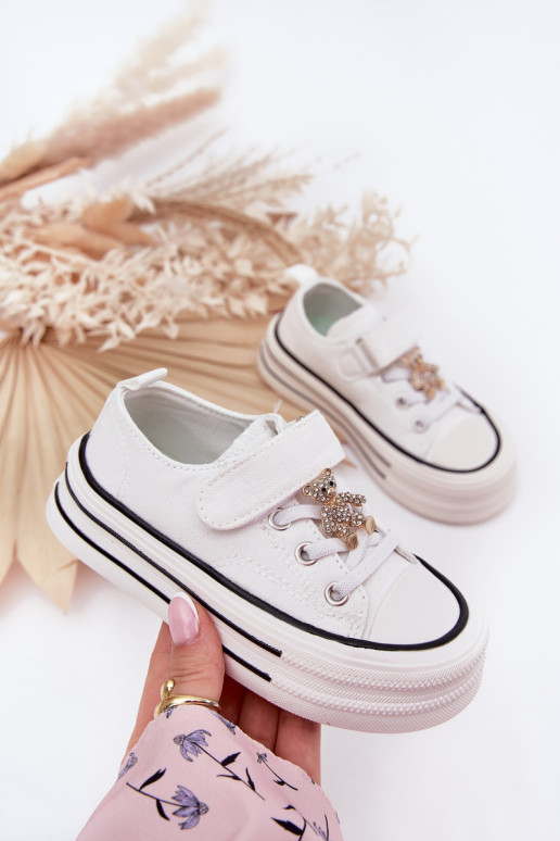Puéril chaussures décontractées Ze Złotą Przypinką Nounours couleur blanche Solena Puéril chaussures décontractées Ze Złotą Przypinką Nounours couleur blanche Solena