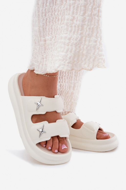 Pantoufles légères Pantoufles pour femmes avec une plateforme couleur ivoire FaloÀena