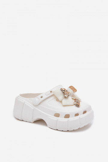 Mules légères pour enfants avec nœuds et décorations couleur blanche