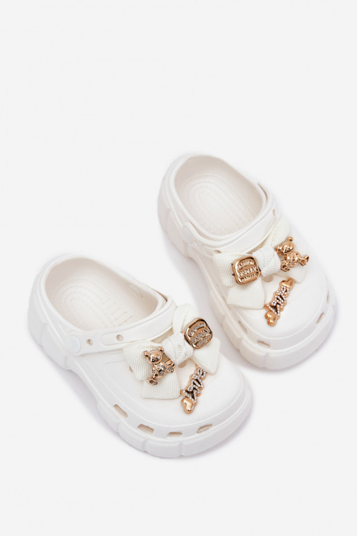 Chaussons Puéril Puéril Pantoufles légères avec des rubans I Ozdobami couleur blanche Selvana Chaussons Puéril Puéril Pantoufles légères avec des rubans I Ozdobami couleur blanche Selvana