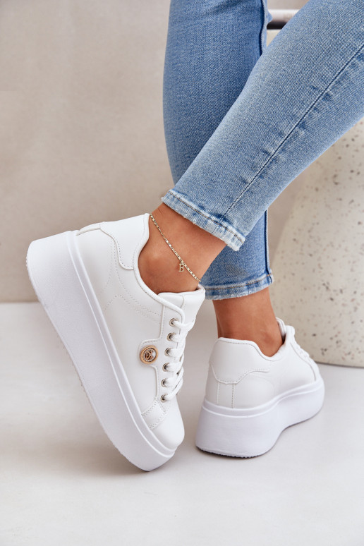 Eko Peau Chaussures modèle baskets avec une plateforme Ze couleur doréem Detalem couleur blanche Zingie Eko Peau Chaussures modèle baskets avec une plateforme Ze couleur doréem Detalem couleur blanche Zingie