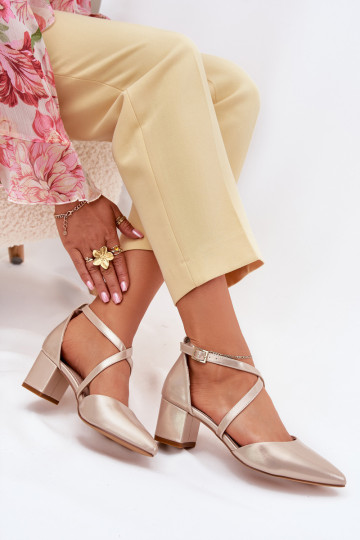 Chaussures avec des talons en cuir écologique Sergio Leone SK830 couleur dorée