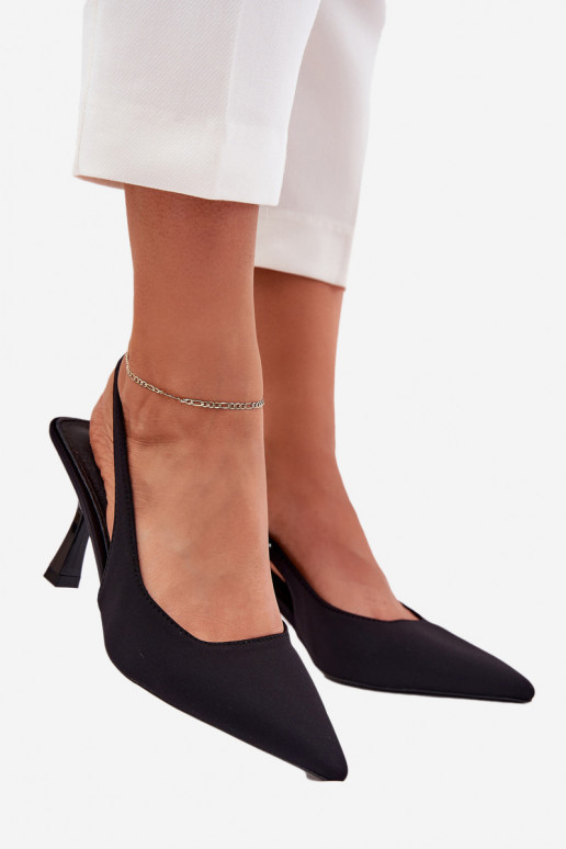 Sandales pour femmes avec des talons fins couleur noire Lunira Sandales pour femmes avec des talons fins couleur noire Lunira