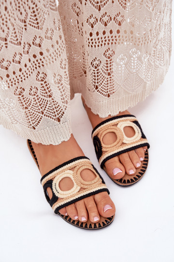 SzydełkoÀe Pantoufles pour femmes avec des talons larges couleur noire Nirina 2