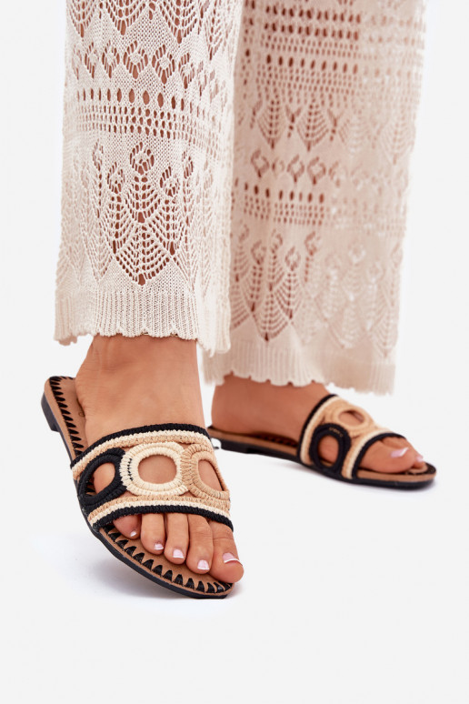 SzydełkoÀe Pantoufles pour femmes avec des talons larges couleur noire Nirina SzydełkoÀe Pantoufles pour femmes avec des talons larges couleur noire Nirina