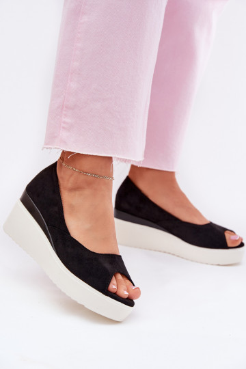Sandales pour femmes Sur un coin Z en daim écologiqueu couleur noire Velira 2