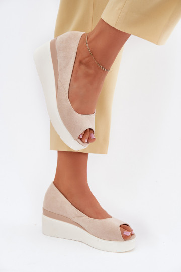Sandales pour femmes Sur un coin Z en daim écologiqueu couleur ivoire Velira