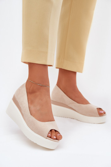 Sandales pour femmes Sur un coin Z en daim écologiqueu couleur ivoire Velira 2