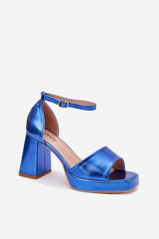 Sandales laquées pour femme avec des talons couleur bleue Il fautrila Sandales laquées pour femme avec des talons couleur bleue Il fautrila