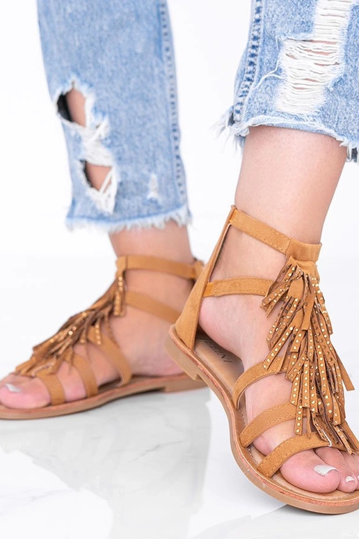 Sandales brun clair avec pompons, «...