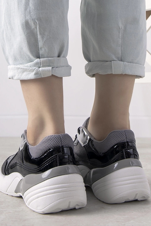 Baskets noires à semelles hautes Rude