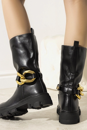 Bottines noires isolées avec chaîne Harrison 2