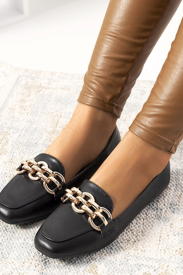 Mocassins à chaîne noirs...