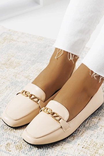 Mocassins à bout carré beiges doux