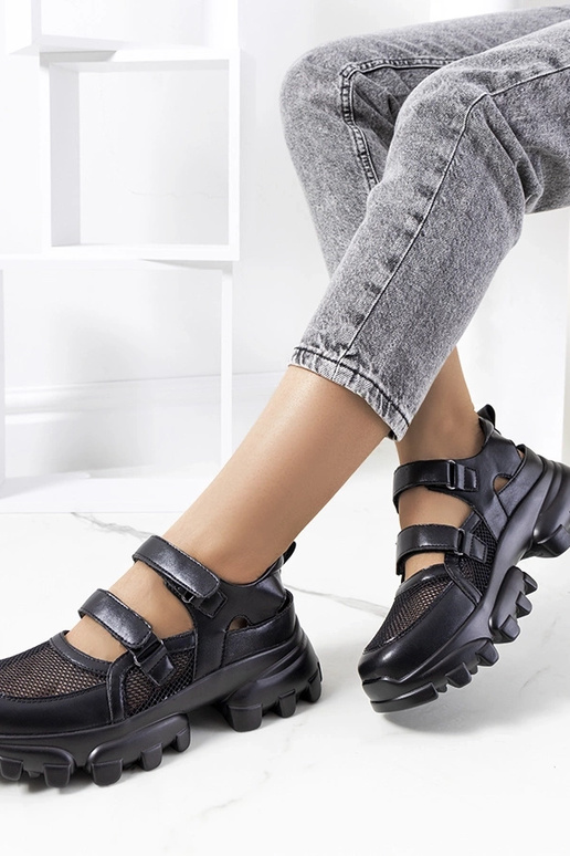 Baskets noires à semelle épaisse, «...