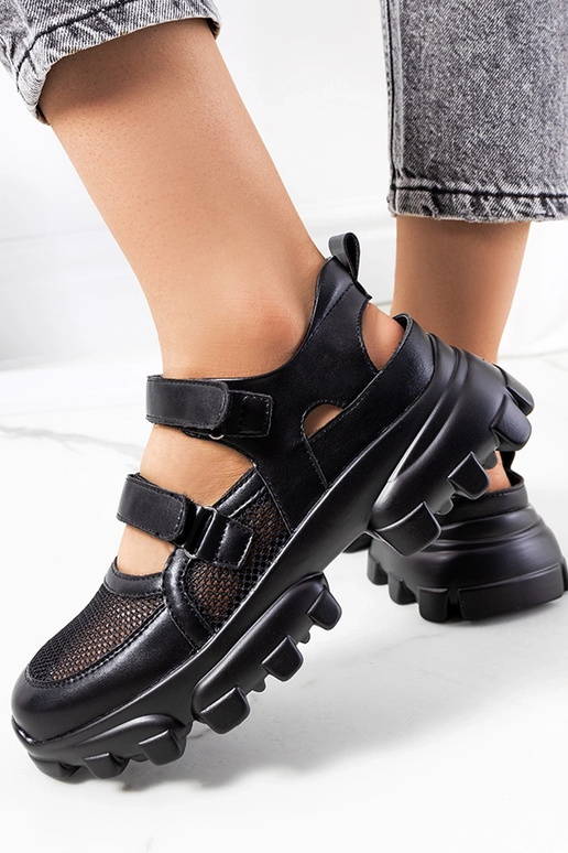 Baskets noires à semelle épaisse, «...