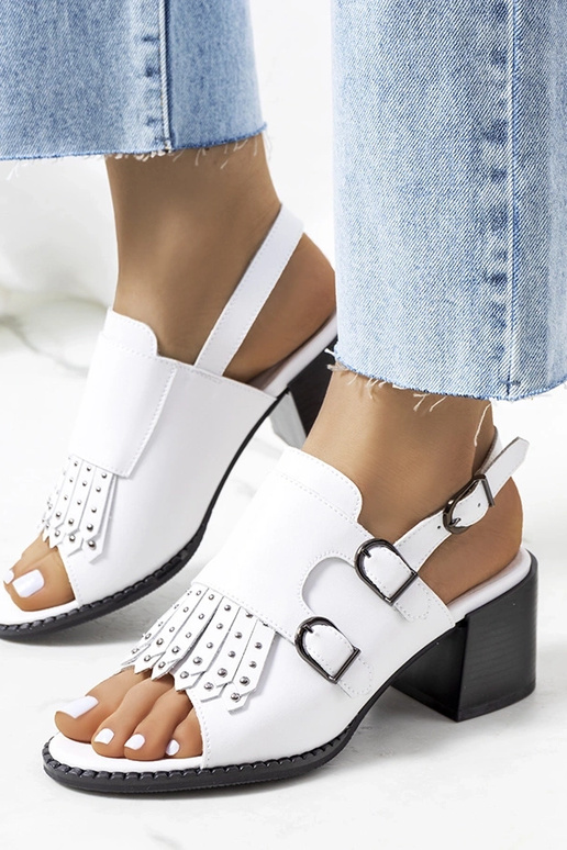 Sandales en cuir blanc avec tige Zand